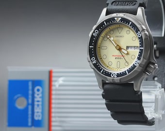 Near MINT] SEIKO 7C43-6A00 Diver Professional 200m Gold Dial Quartz Men's Watch