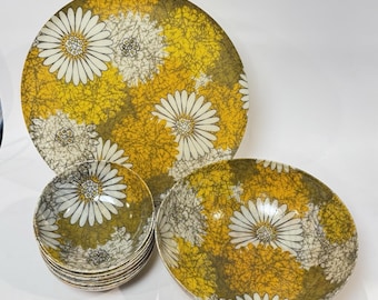 Vintage Retro Daisy Melamine Melamac Salad Serving Set 10pc Set 70s Yellow Green