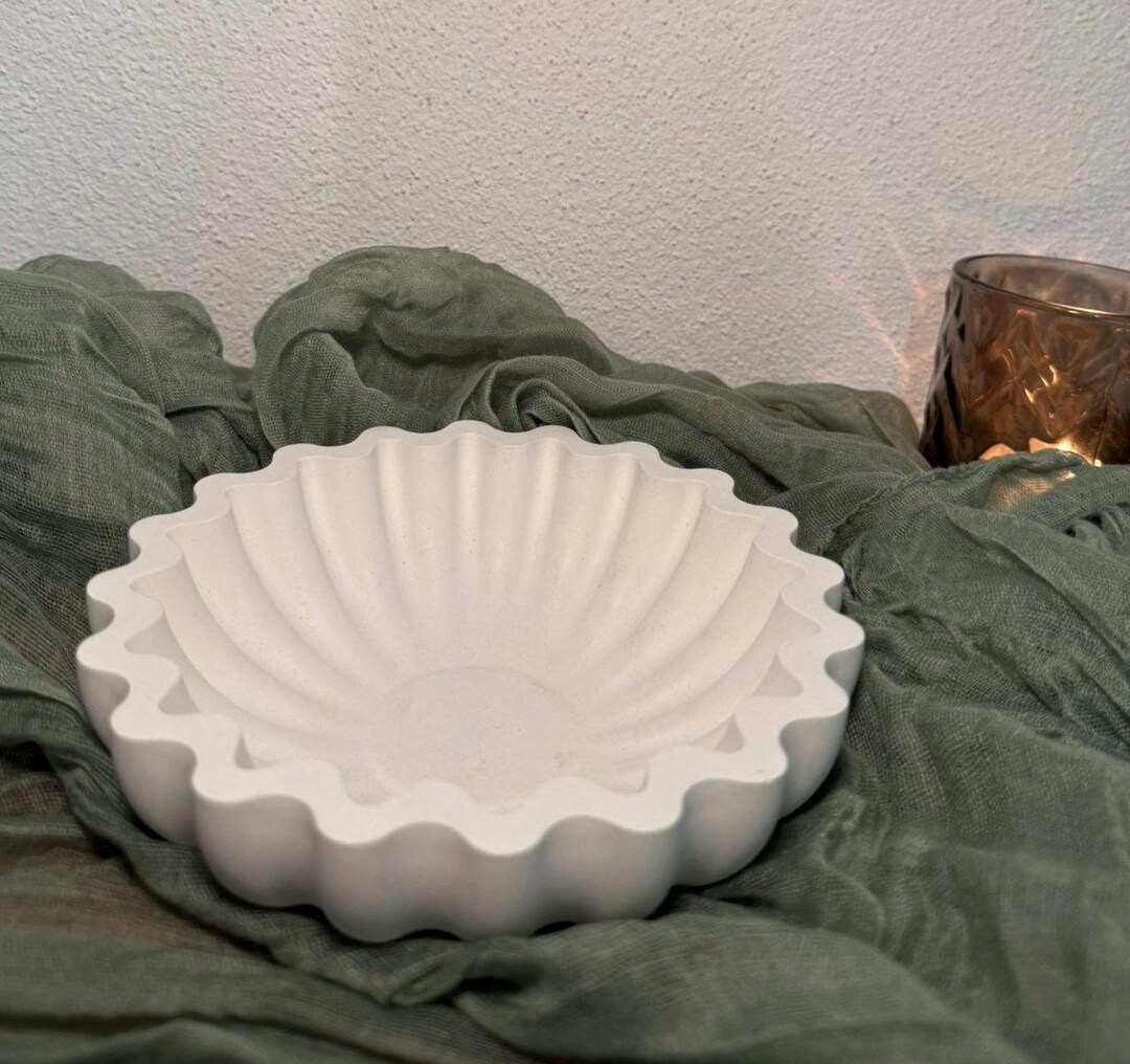 Elegant Shell-shaped Bowl Made of Plaster Ceramic - Etsy