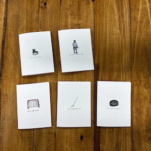 Tarjetas de hockey con acuarela: diseños de palo, disco, patines y red (juego de 5) Interior en blanco