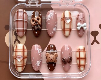 Ongles à coller Kawaii ours en peluche bretzel : Kit gel automne à carreaux grains de café