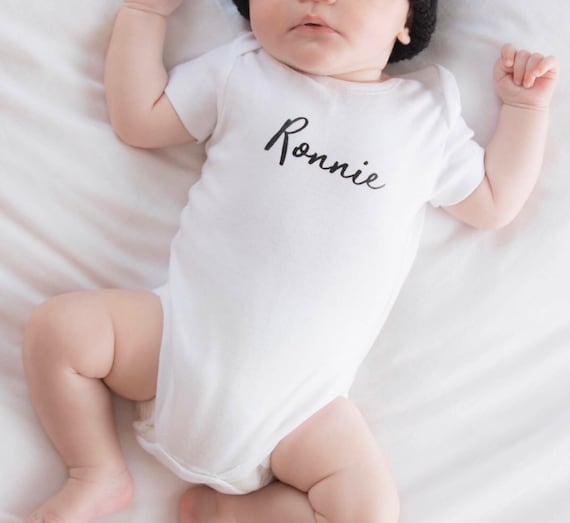 Funky baby boys clothing PERSONALISED super hero babygrow//sleepsuit *ANY NAME*