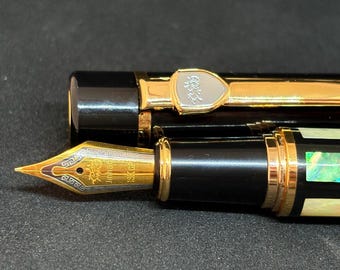 Jinhao Deep Sea Jumbo Writers Edition Fountain Pen - Bright Pearl Shell, Medium Nib