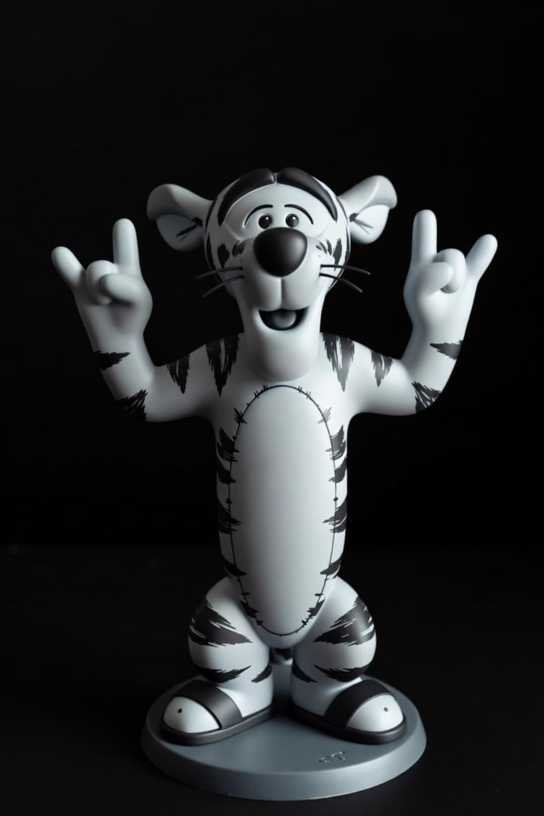 Tigger Ruck Em Tigger Rock on Pose - Winnie the Pooh 3D Printable STL File - Etsy