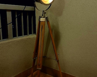 Lámpara de techo trípode de madera hecha a mano: decoración para el hogar estilo Hollywood industrial