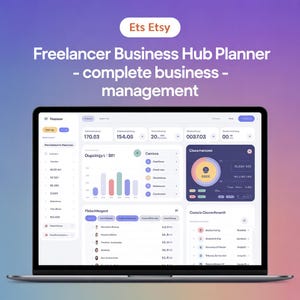 Può includere: Un laptop che mostra un'interfaccia di pianificazione dell'hub aziendale. Lo schermo mostra visualizzazioni di dati, grafici e informazioni numeriche. Il testo "Freelancer Business Hub Planner - complete business - management" è visibile.