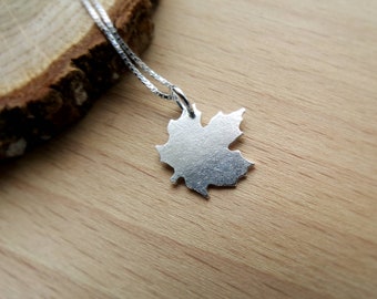 Maple leaf pendant - silver leaf necklace