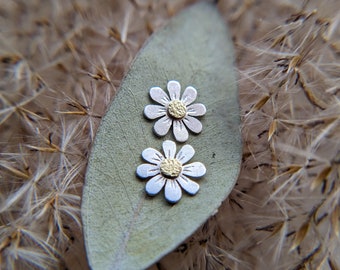 Daisy Stud Earrings