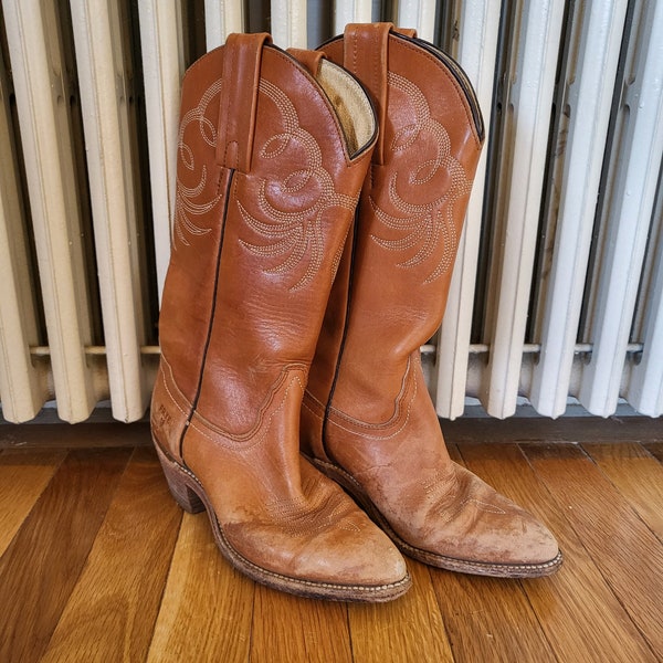 Vintage size 5 Frye boots / worn faded Frye boots super soft 70s small western boots / size 5 Frye western cowboy boots