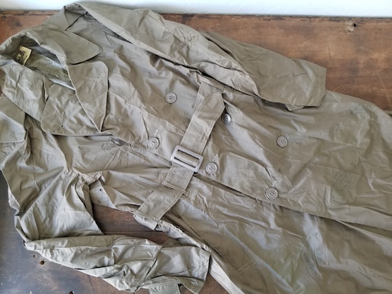 1958 Military mens raincoat trench / vintage milit