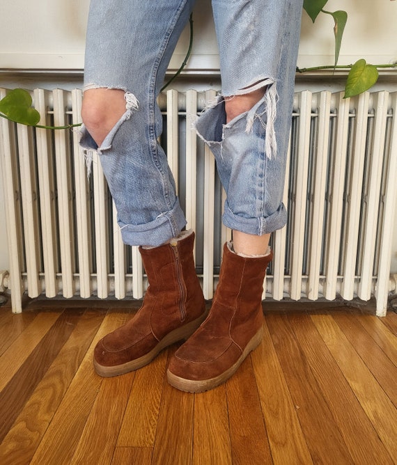 Vintage size 7.5 suede sherpa lined winter boots /