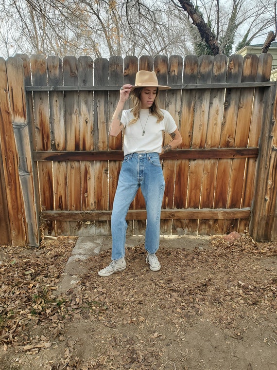 Vintage Levis 501s size 26 27 / vintage Levis 501