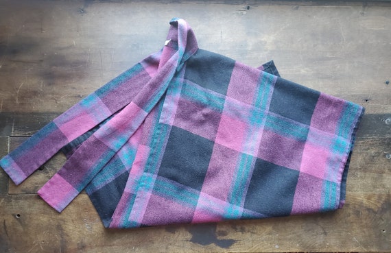 1970's Plaid Poncho | Built in Scarf | Unique Vint