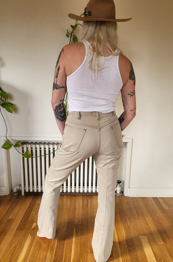 Vintage size 30 tan patched jeans / vintage workw… - image 6