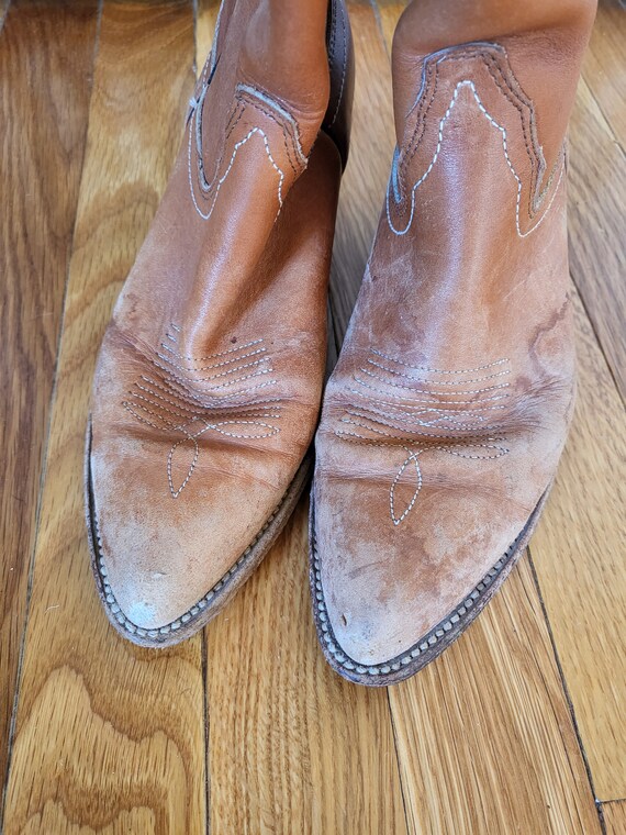 Vintage size 5 Frye boots / worn faded Frye boots… - image 9