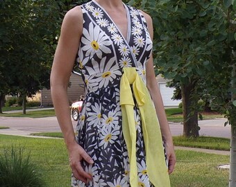 vintage DAISY MAXI DRESS daisies long summer mod 60s 70s S xs (O2)
