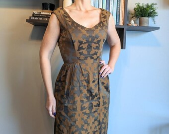 ROBE EN SATIN JACQUARD Années 60's S (K12)