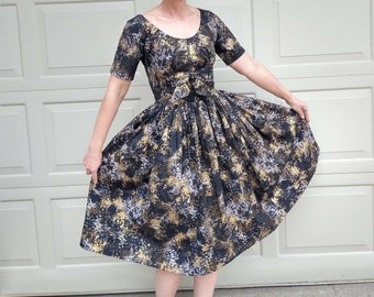 1950's COTTON DRESS metallic GOLD print 50's S (J7)