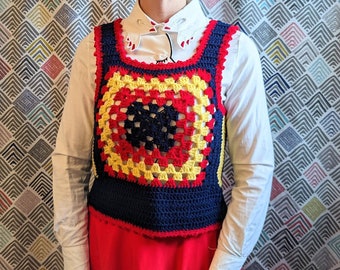 GRANNY SQUARE VEST crocheted sweater S M (G3)