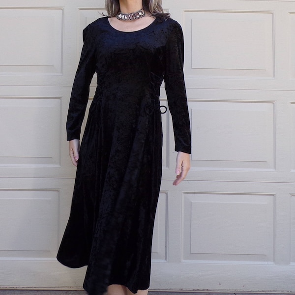 BLACK PANNE VELVET 1990s 90s fit and flare dress S M (F1)