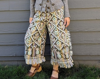 WIDE LEG cropped PANTS made from a vintage blanket M (N3)