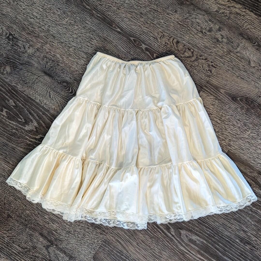 Vintage FULL CIRCLE SLIP Cream Half Slip S Etsy