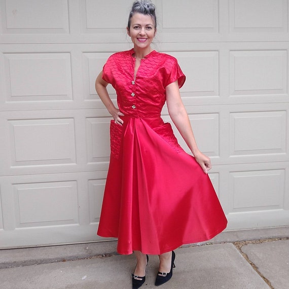 RED SATIN 40's 50's DRESS stunning S M (B5)