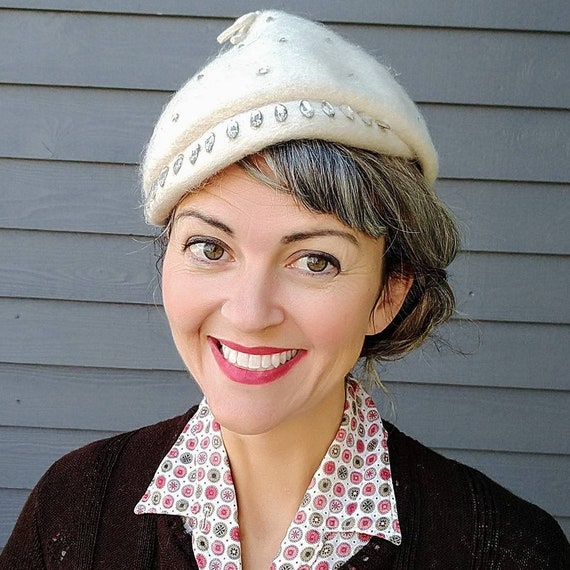 1940s IVORY TILT HAT rhinestones 40's