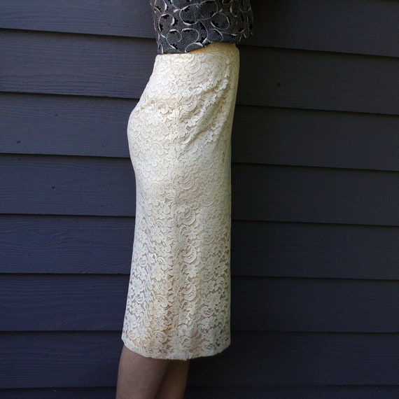 IVORY LACE PENCIL skirt vintage 1960's 1950's S (… - image 6