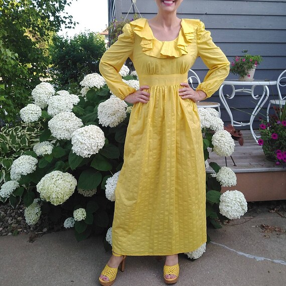 YELLOW SEERSUCKER MAXI dress ruffled boho 1970's … - image 3