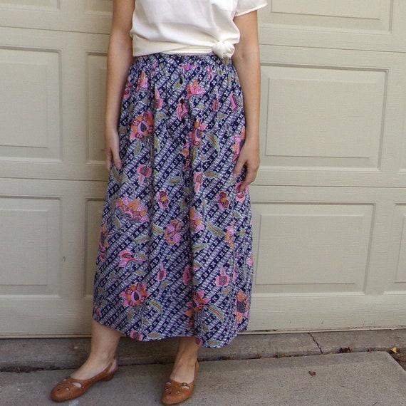 BATIK PRINT maxi SKIRT vintage cotton S (G8) - image 3