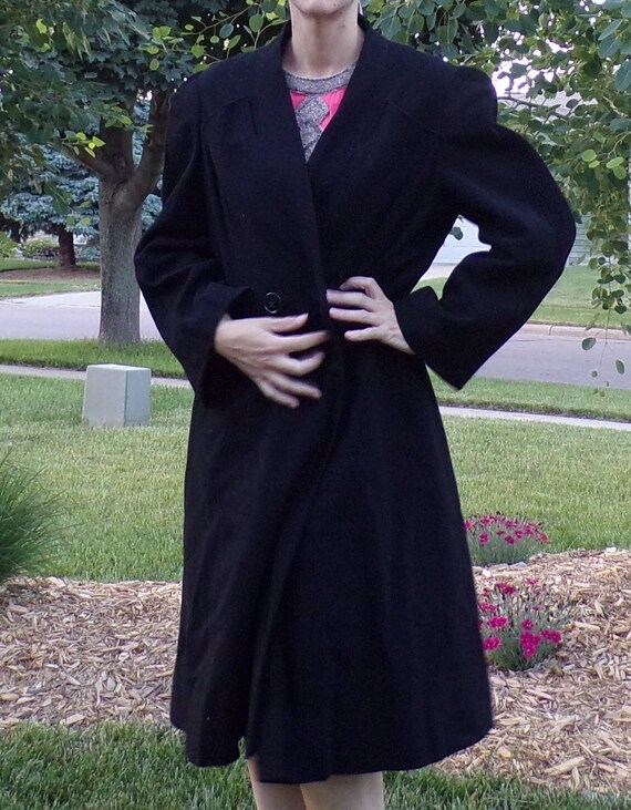 VINTAGE WOOL COAT black 30's 40's hirshmaur light