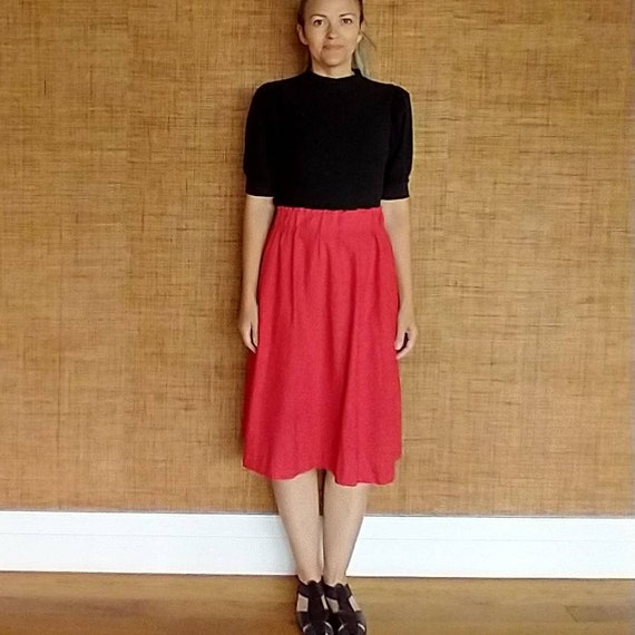 RED MIDI SKIRT 1980's vintage with pockets S M (G… - image 2
