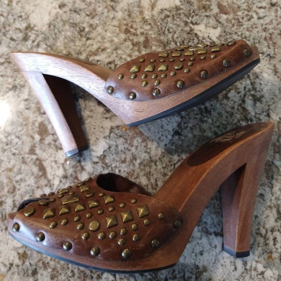 STUDDED SLIDE HEELS Y2K 1990's mia 7 (G8)