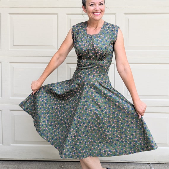 1950's ROOSTER PRINT DRESS 50's cotton novelty (D… - image 7