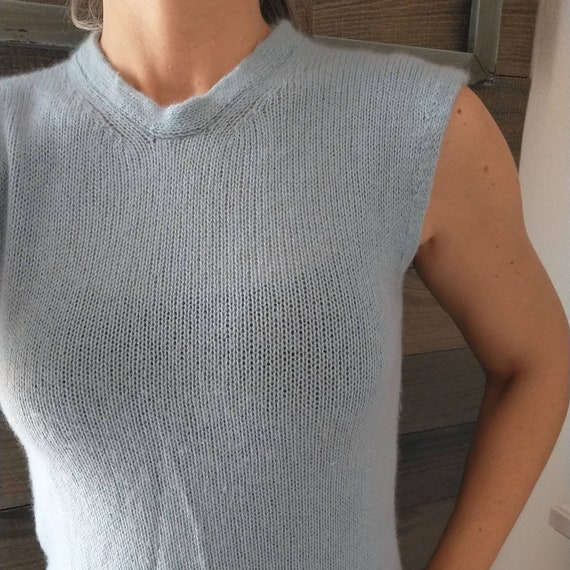 GIORGIO ARMANI sleeveless CASHMERE sweater top M … - image 4