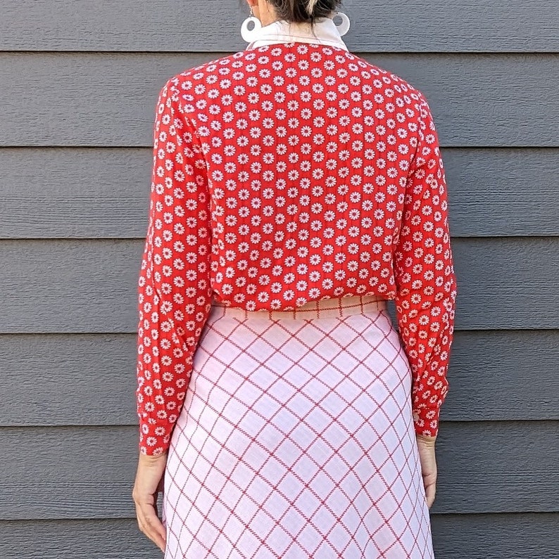 ship n shore RED DAISY BLOUSE 1970's 70's S D3 image 7