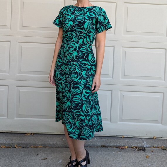 1980's does 1940's FLORAL RAYON DRESS S (J11) - image 1