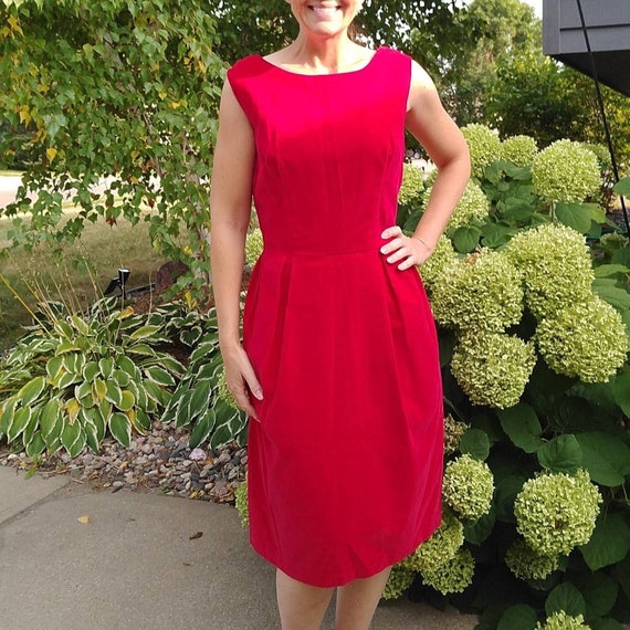 CRANBERRY RED VELVET 1960's 60's Sheath 