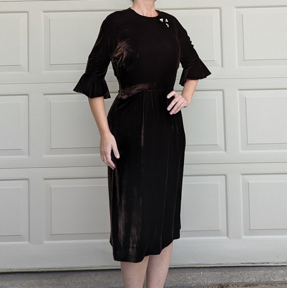 1960's CHOCOLATE BROWN VELVET dress 60's M (G9) - image 3