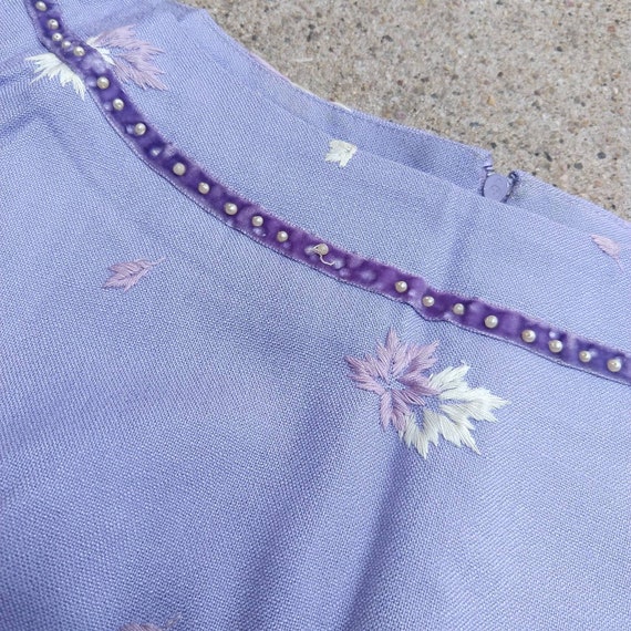 LAVENDER WIGGLE DRESS embroidered leaves 34 bust … - image 8