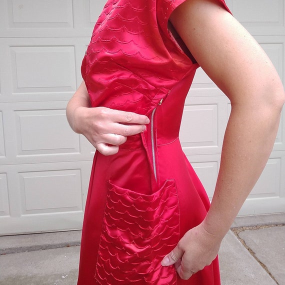 RED SATIN 40's 50's DRESS stunning S M (B5) - image 6