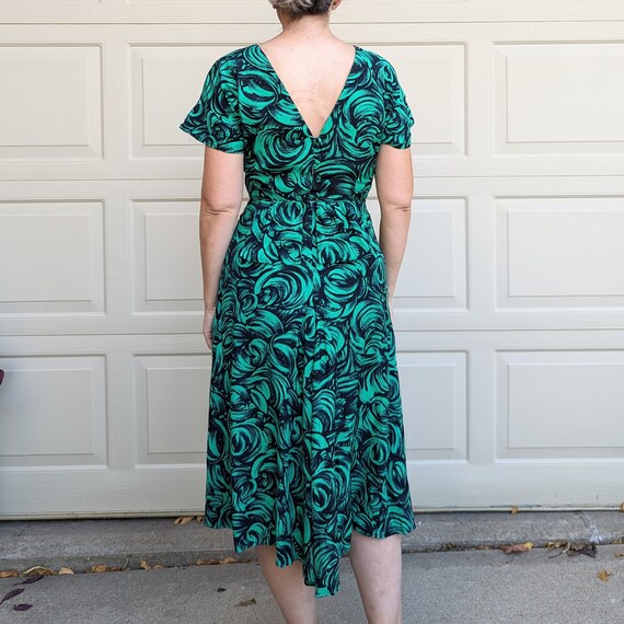 1980's does 1940's FLORAL RAYON DRESS S (J11) - image 6