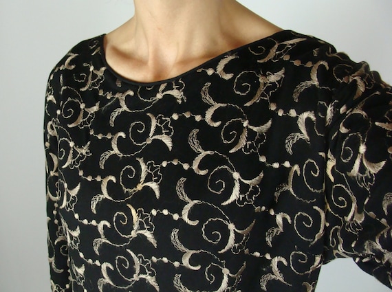 BLACK embroidered WIGGLE DRESS 1960's sheath 60's… - image 6