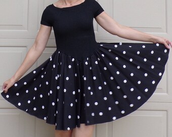 1980's fit-n-flare POLKA DOT party DRESS circle skirt black and white 80's S (A8)