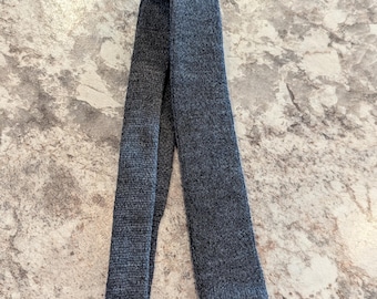 vintage 1980's CALVIN KLEIN wool tie 80's (G4)