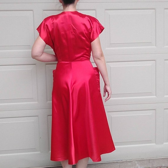 RED SATIN 40's 50's DRESS stunning S M (B5) - image 8