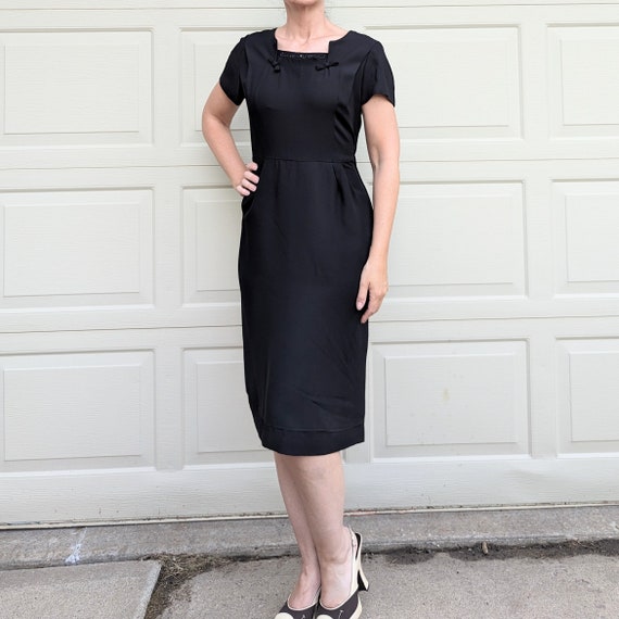 Robe noire taille 50 sale