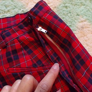 RED and NAVY PLAID pencil skirt 1950's 1960's preppy xs D9 image 5