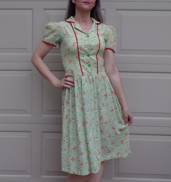 1930s 30s GREEN DAY DRESS shirtwaist as-is xs S (D